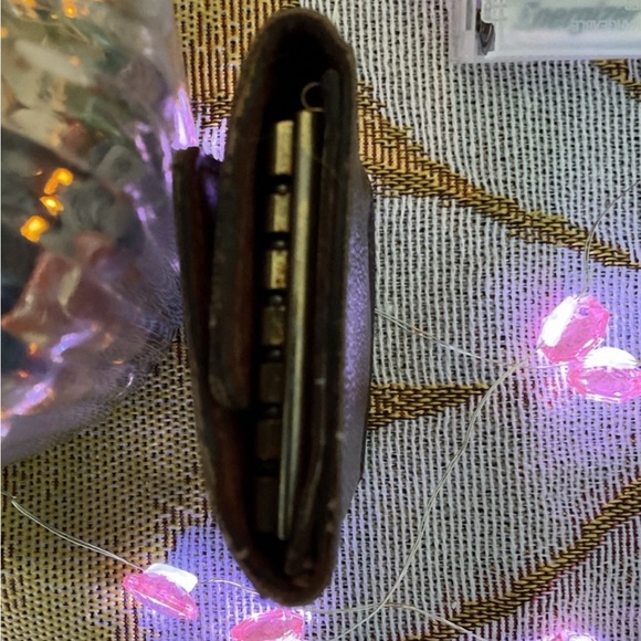 Louis Vuitton Leather Monogram 6 Key Holder- Vintage - Picture 7 of 7